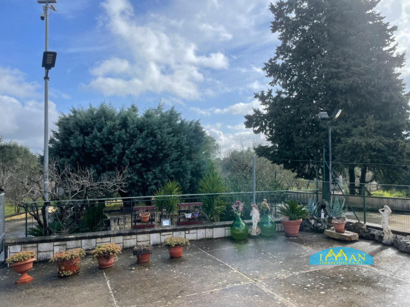 Immagine 25 di Villa in vendita  in Contrada Foggia Sant'Anna a Ceglie Messapico