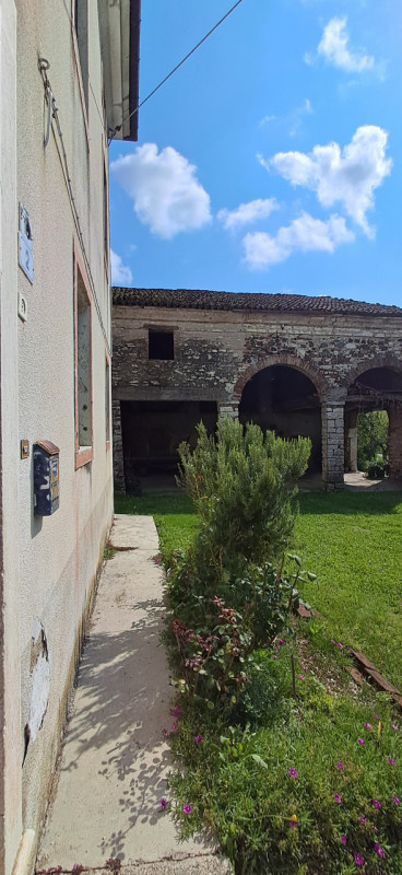 Immagine 20 di Rustico / casale in vendita  in via cazzola a San Vito Di Leguzzano