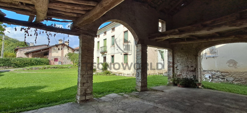 Immagine 22 di Rustico / casale in vendita  in via cazzola a San Vito Di Leguzzano