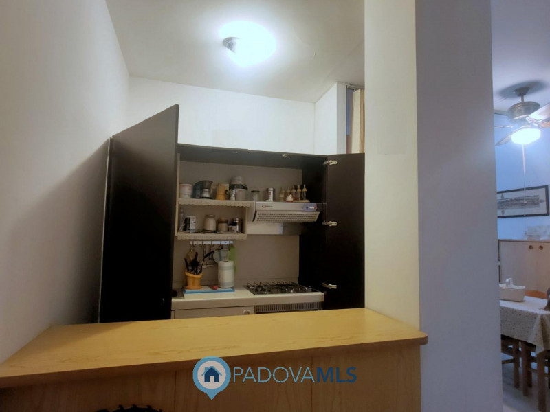 Immagine 10 di Appartamento in vendita  in Via delle Nazioni Unite a Chioggia