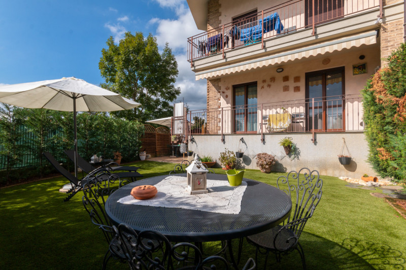 Immagine 1 di Appartamento in vendita  in VIA ISONZO 27 a Leini