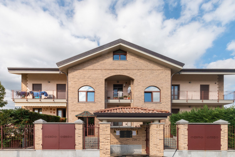 Immagine 2 di Appartamento in vendita  in VIA ISONZO 27 a Leini