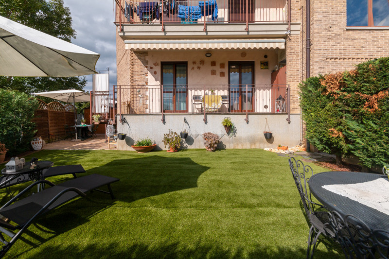 Immagine 10 di Appartamento in vendita  in VIA ISONZO 27 a Leini