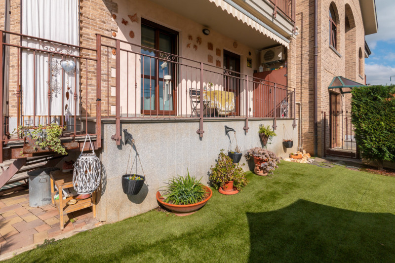 Immagine 13 di Appartamento in vendita  in VIA ISONZO 27 a Leini