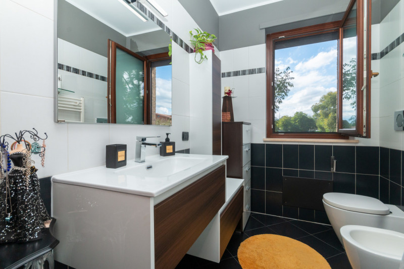 Immagine 41 di Appartamento in vendita  in VIA ISONZO 27 a Leini