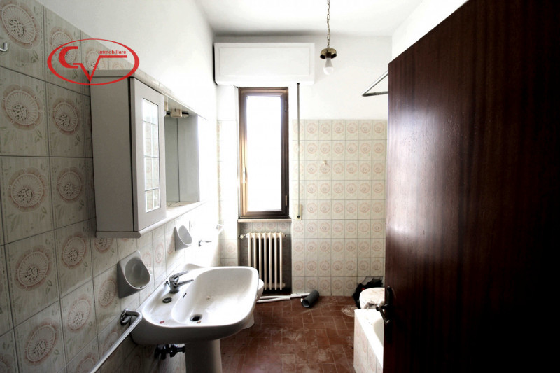 Immagine 11 di Casa bifamiliare in vendita  a Loro Ciuffenna