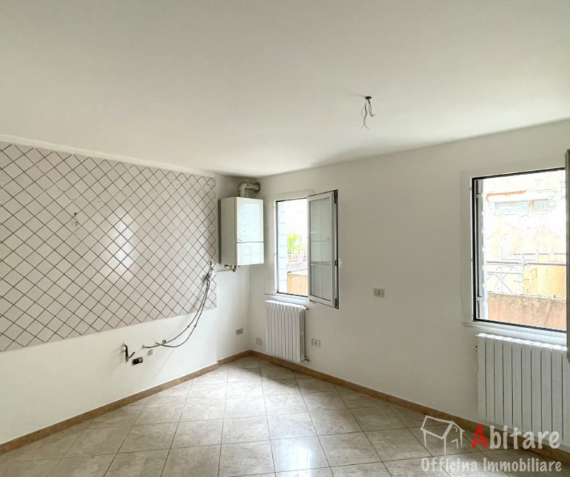 Immagine 6 di Casa indipendente in vendita  in Calle Airoldi a Chioggia