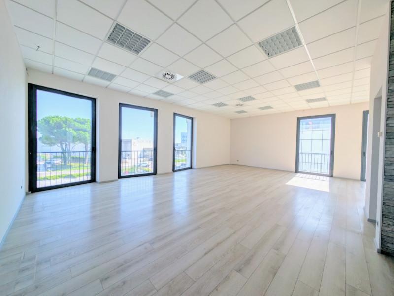 Immagine 5 di Ufficio in affitto  in thiene via gombe 18 a Thiene