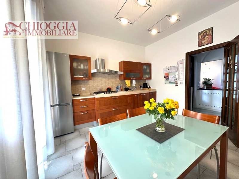 Immagine 12 di Casa indipendente in vendita  in Via Papa Giovanni XXIII a Chioggia