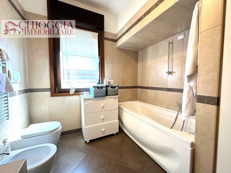 Immagine 17 di Casa indipendente in vendita  in Via Papa Giovanni XXIII a Chioggia