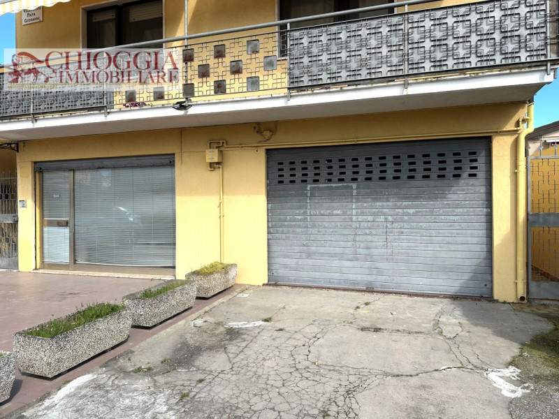Immagine 23 di Casa indipendente in vendita  in Via Papa Giovanni XXIII a Chioggia