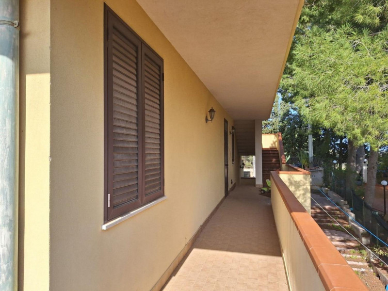 Immagine 9 di Appartamento in vendita  in via Piano Torre Marroia, N. snc a Altavilla Milicia