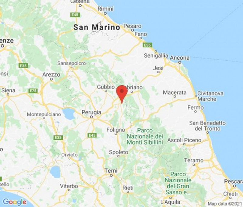 Immagine 11 di Cantina in vendita  in Via Flaminia, N. snc a Gualdo Tadino