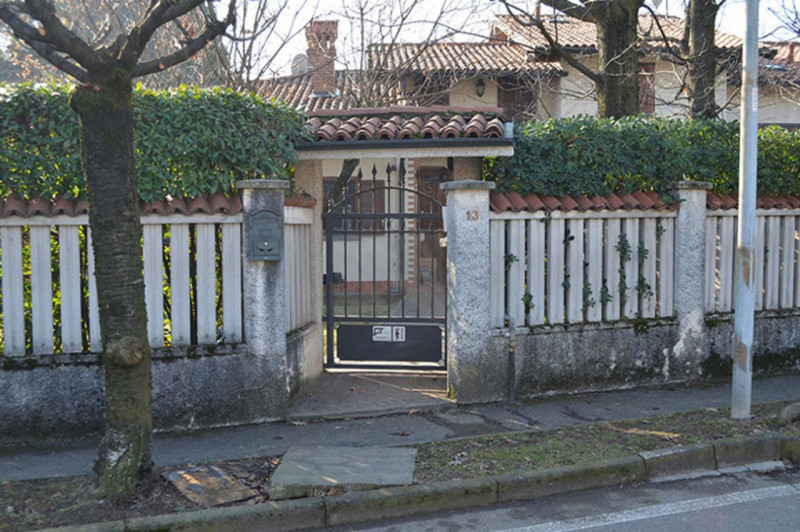 Immagine 21 di Villa in vendita  in Via Dante, N. 13 a Grezzago