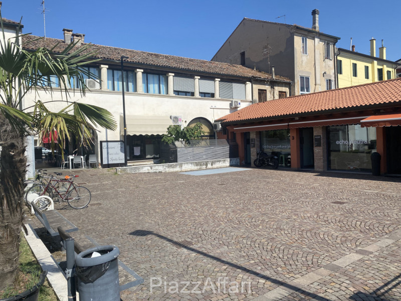 Immagine 7 di Negozio in vendita  in Piove di Sacco Piazzetta Carlo Rosso a Piove Di Sacco