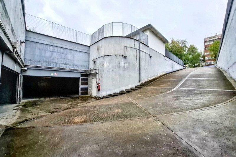 Immagine 13 di Posto auto in vendita  in Via San Vigilio, N. 28 a Milano