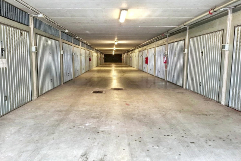 Immagine 16 di Posto auto in vendita  in Via San Vigilio, N. 28 a Milano