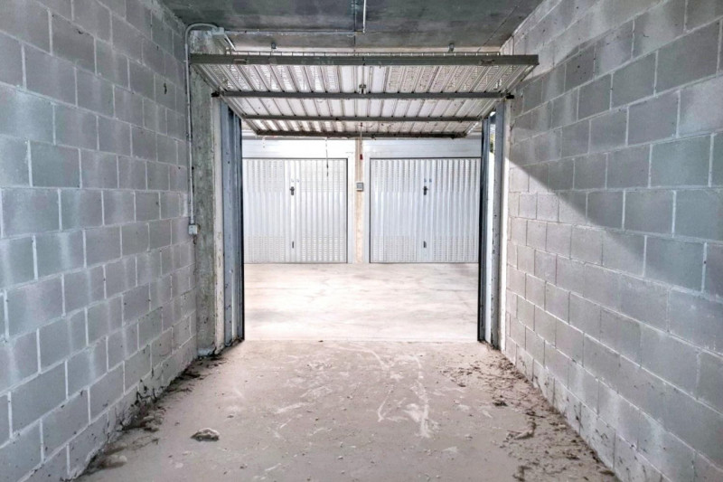 Immagine 2 di Posto auto in vendita  in Via San Vigilio, N. 28 a Milano