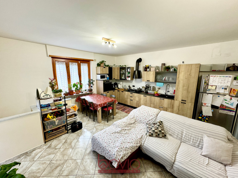 Immagine 2 di Appartamento in vendita  in Via Superga n°19 a Baldissero Torinese