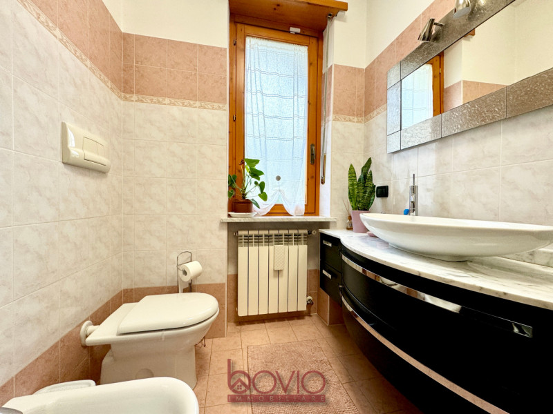 Immagine 41 di Appartamento in vendita  in Via Superga n°19 a Baldissero Torinese