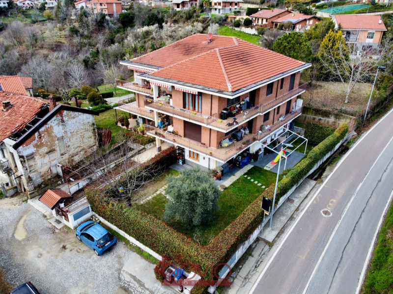 Immagine 50 di Appartamento in vendita  in Via Superga n°19 a Baldissero Torinese