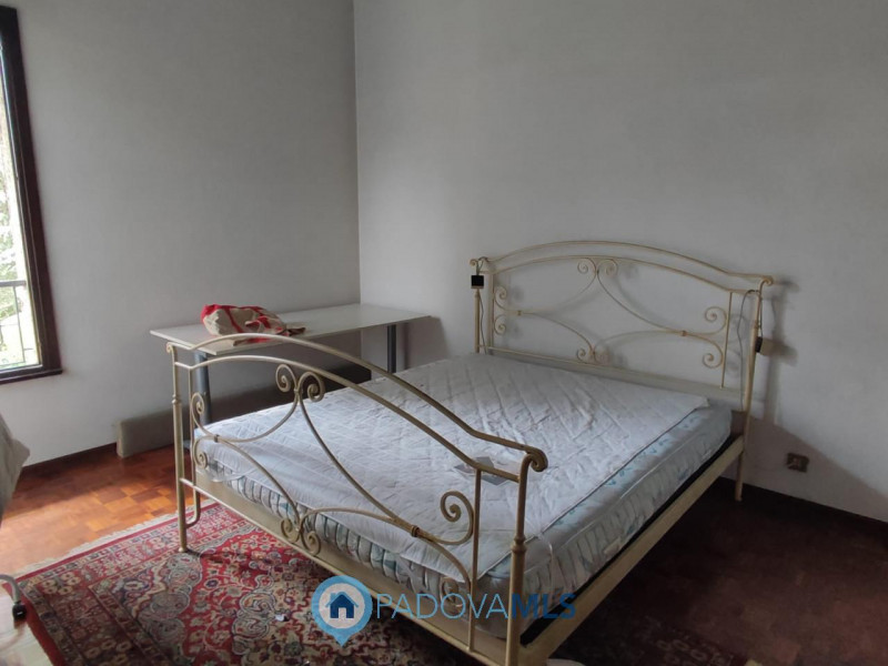 Immagine 13 di Casa bifamiliare in vendita  in Via Friuli a Selvazzano Dentro