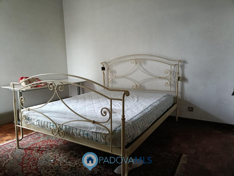 Immagine 20 di Casa bifamiliare in vendita  in Via Friuli a Selvazzano Dentro