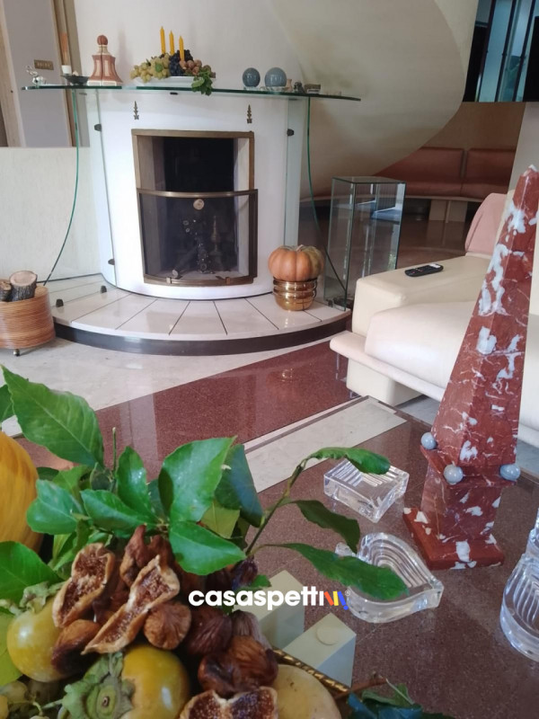 Immagine 10 di Villa in vendita  in Via Montanara 68 a Sava