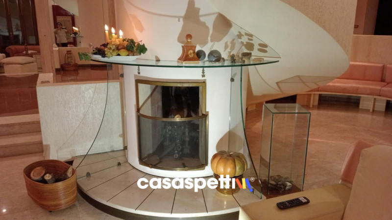 Immagine 12 di Villa in vendita  in Via Montanara 68 a Sava