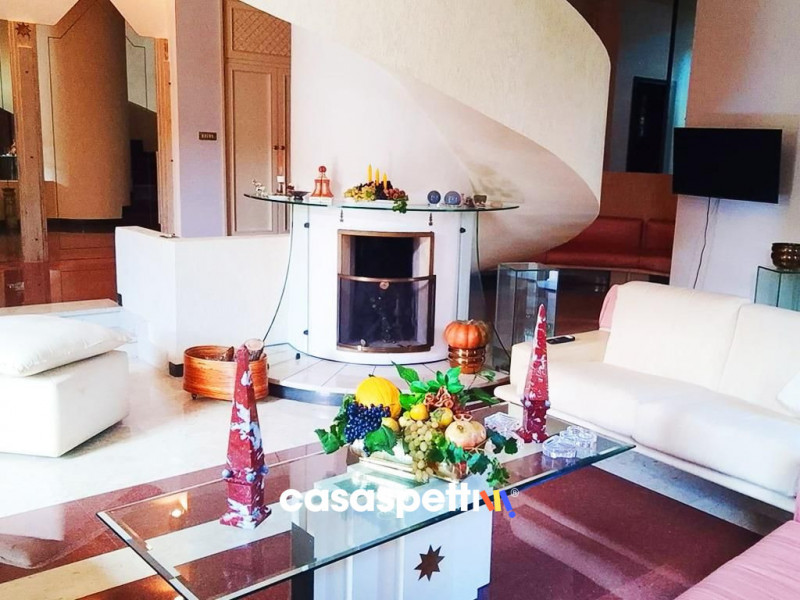 Immagine 14 di Villa in vendita  in Via Montanara 68 a Sava