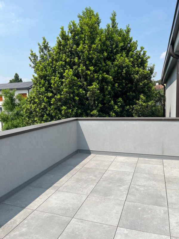 Immagine 1 di Casa indipendente in vendita  in Via Ognissanti a Padova