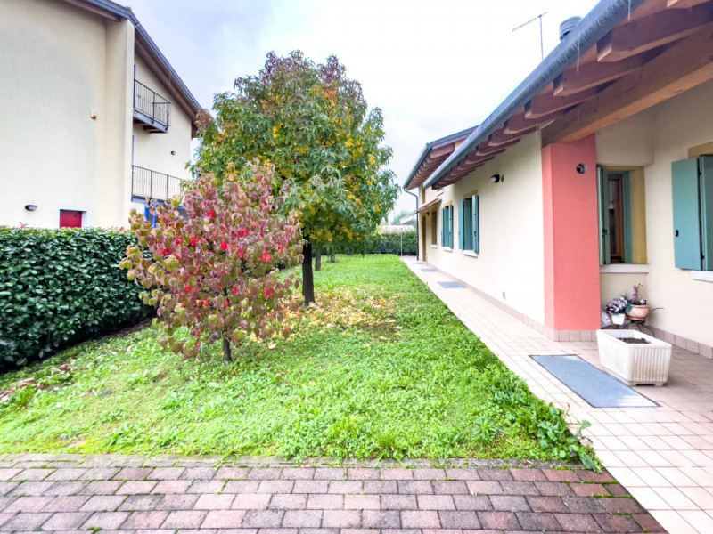 Immagine 2 di Casa indipendente in vendita  a Resana