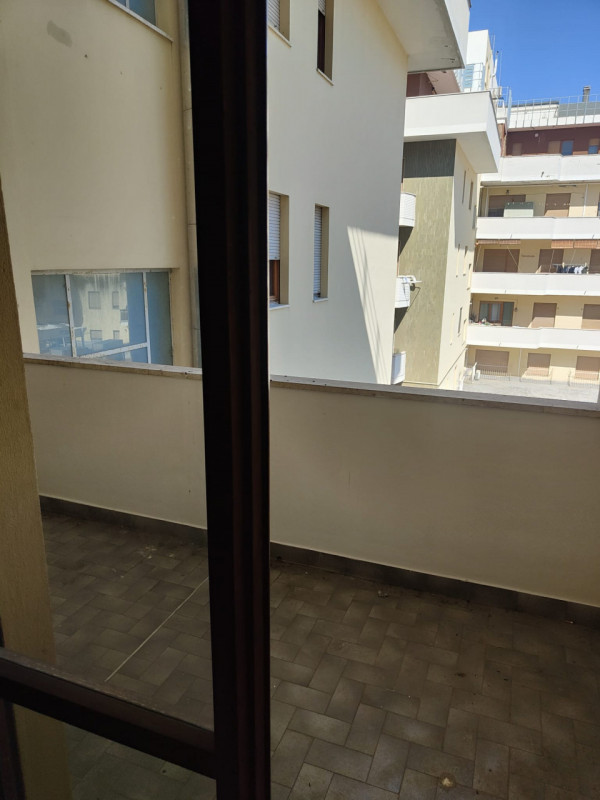 Immagine 2 di Appartamento in affitto  in Zona Stadio a Pescara