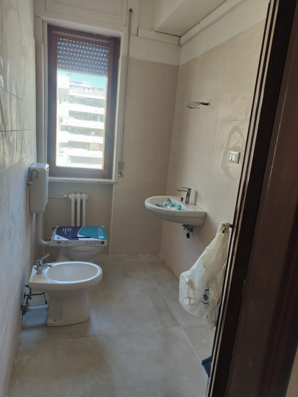 Immagine 16 di Appartamento in affitto  in Zona Stadio a Pescara