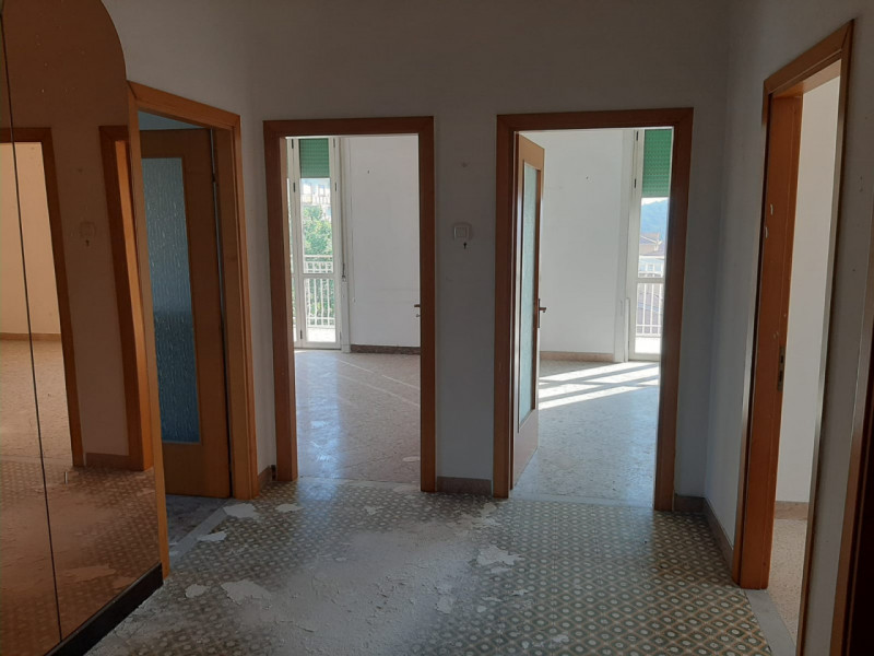 Immagine 9 di Appartamento in vendita  in via Antonio D'Arco a Eboli