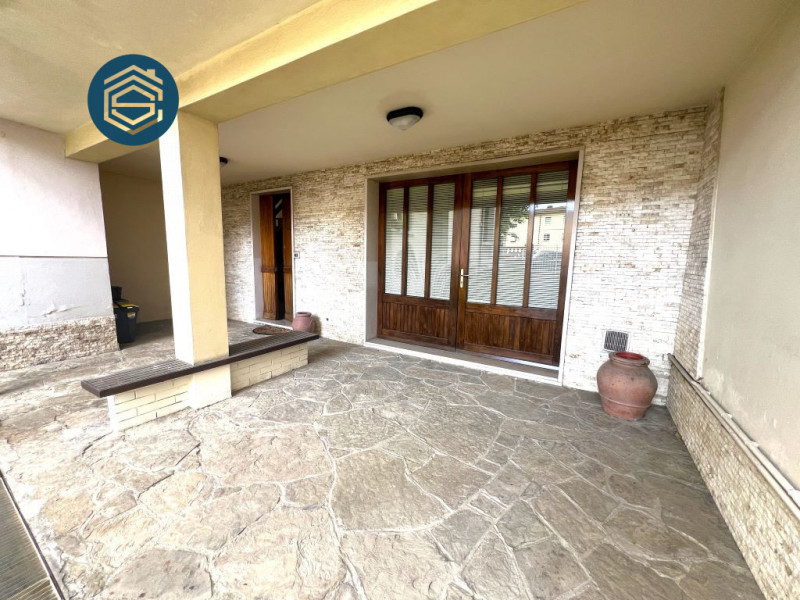 Immagine 3 di Casa indipendente in vendita  in Via Bruno Buozzi 127 a Campi Bisenzio