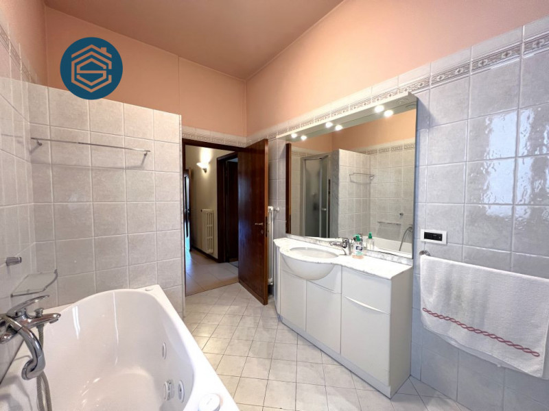 Immagine 39 di Casa indipendente in vendita  in Via Bruno Buozzi 127 a Campi Bisenzio