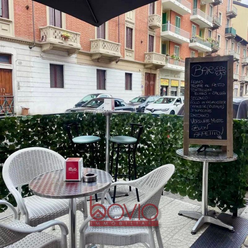 Immagine 1 di Attività commerciale in vendita  in Via Frejus n°117/a a Torino