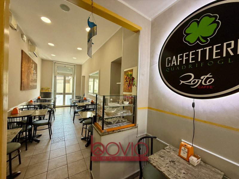 Immagine 4 di Attività commerciale in vendita  in Via Frejus n°117/a a Torino