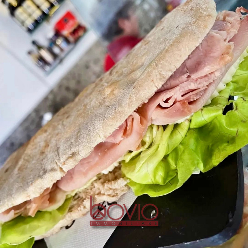 Immagine 41 di Attività commerciale in vendita  in Via Frejus n°117/a a Torino