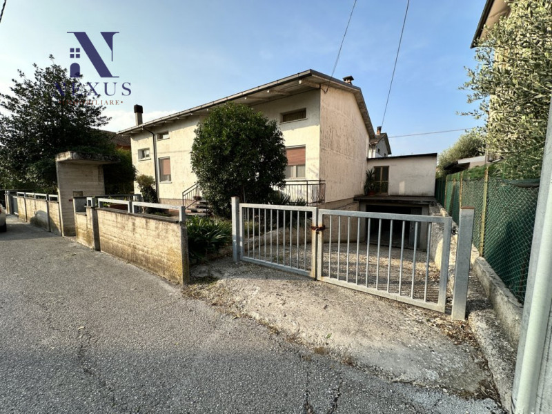 Immagine 1 di Casa indipendente in vendita  in Via Dante Alighieri Tavernelle, 20 a Colli Al Metauro