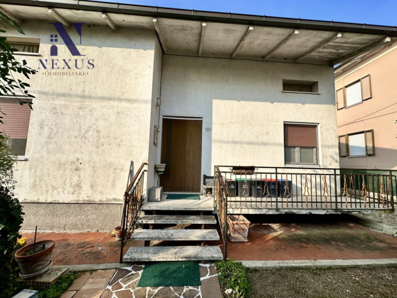 Immagine 16 di Casa indipendente in vendita  in Via Dante Alighieri Tavernelle, 20 a Colli Al Metauro