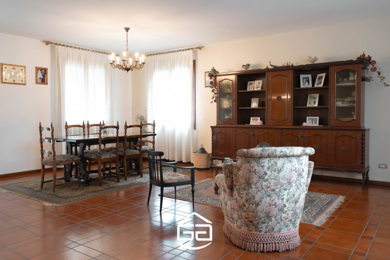 Immagine 8 di Casa bifamiliare in vendita  in Via Crosara, 2/E a Bolzano Vicentino