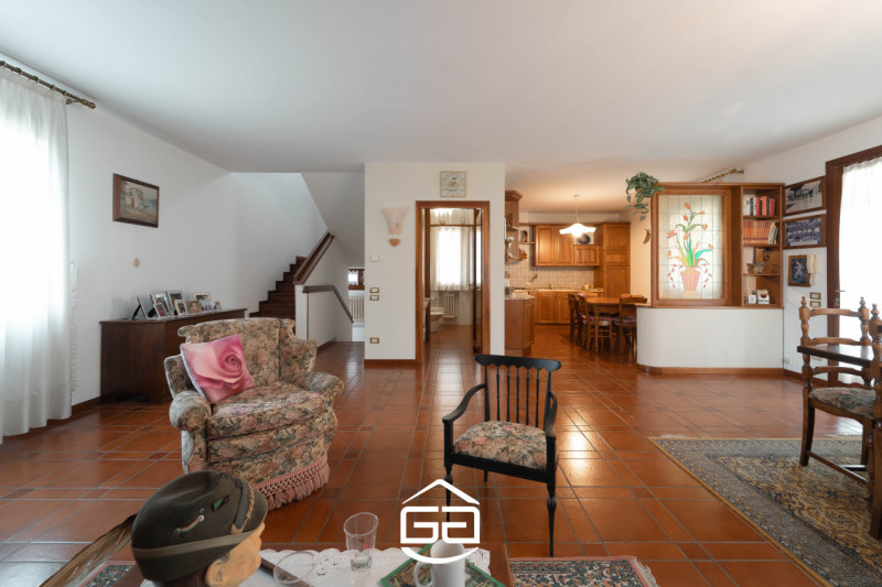 Immagine 12 di Casa bifamiliare in vendita  in Via Crosara, 2/E a Bolzano Vicentino