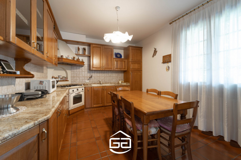 Immagine 13 di Casa bifamiliare in vendita  in Via Crosara, 2/E a Bolzano Vicentino