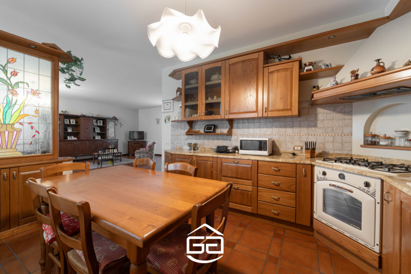 Immagine 15 di Casa bifamiliare in vendita  in Via Crosara, 2/E a Bolzano Vicentino