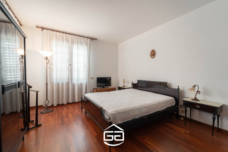 Immagine 20 di Casa bifamiliare in vendita  in Via Crosara, 2/E a Bolzano Vicentino