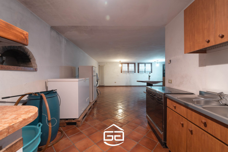 Immagine 38 di Casa bifamiliare in vendita  in Via Crosara, 2/E a Bolzano Vicentino