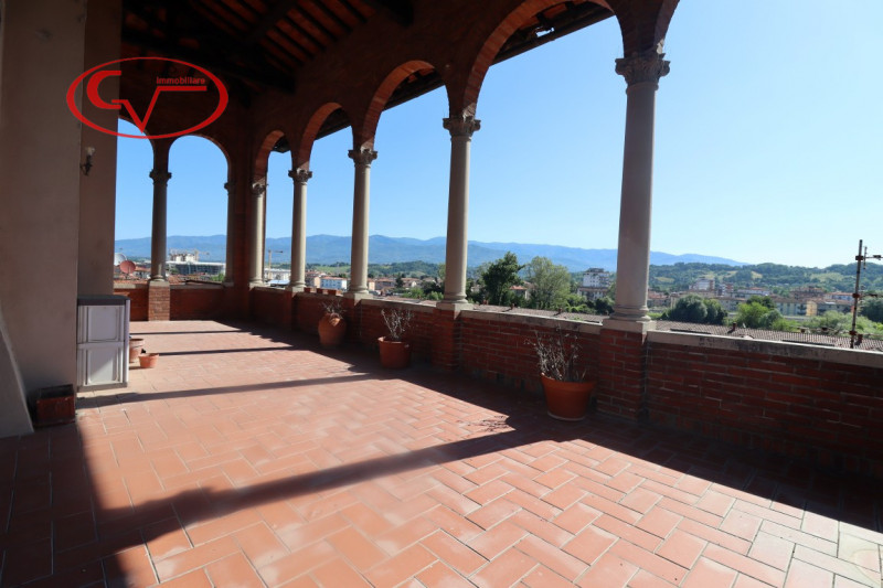 Immagine 8 di Attico in vendita  in via martiri della libertà a San Giovanni Valdarno