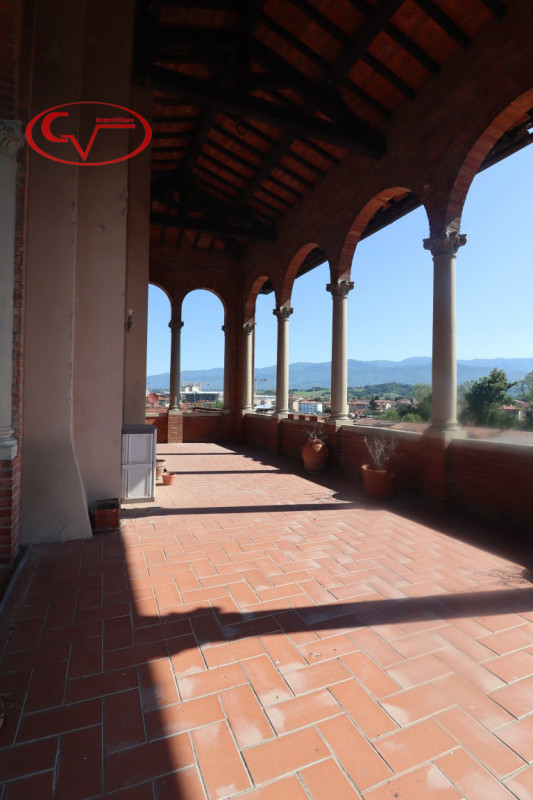 Immagine 9 di Attico in vendita  in via martiri della libertà a San Giovanni Valdarno